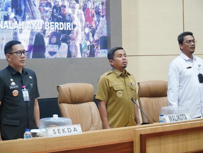 Pemerintah Kota Parepare terus berkomitmen memperkuat tata kelola pemerintahan yang bersih dan akuntabel. Hal ini diwujudkan melalui penyelenggaraan kegiatan Pembinaan Sistem Pengendalian Intern Pemerintah (SPIP) yang digelar oleh Inspektorat Daerah pada Selasa, 8 Juli 2025, di Ruang Pola Kantor Wali Kota Parepare.