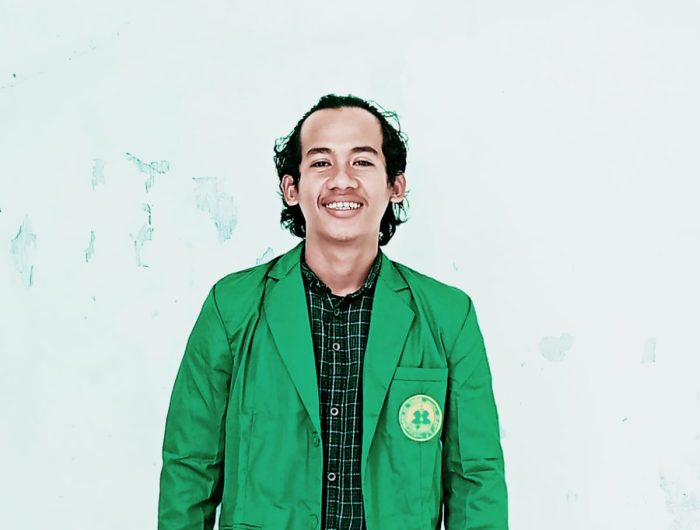 Sekretaris Jenderal Badan Eksekutif Mahasiswa (BEM) STAI Al-Amin, Ismail, melontarkan kritik keras terhadap kondisi pendidikan di kampusnya. Ia menyuarakan keprihatinan atas sistem perkuliahan dan pola pengajaran yang dinilainya tidak relevan dengan kebutuhan mahasiswa masa kini.