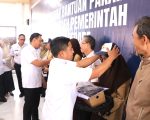 Komitmen Pemerintah Kota Parepare di bawah kepemimpinan Wali Kota Tasming Hamid dalam mendorong pemerataan akses pendidikan kembali ditunjukkan melalui penyerahan seragam sekolah gratis bagi ribuan siswa dari Sekolah Dasar (SD) dan Sekolah Menengah Pertama (SMP) Negeri se-Kota Parepare.