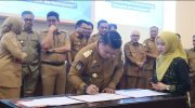 Pemerintah Provinsi Sulawesi Selatan terus memperkuat komitmennya dalam percepatan pencegahan stunting melalui penyelenggaraan Lokakarya "Komitmen untuk Gizi: Dari Bukti Menuju Dampak–Mewujudkan Program Gizi yang Terarah, Terintegrasi, dan Berkelanjutan", bekerja sama dengan UNICEF Indonesia dan Yayasan Jenewa Madani Indonesia.