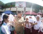 Wali Kota Makassar, Munafri Arifuddin, menegaskan komitmennya menghadirkan pendidikan yang inklusif dan bebas biaya tambahan bagi masyarakat.