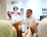 Dalam momentum peringatan Hari Anak Nasional 2025, Pemerintah Kota Makassar menunjukkan komitmennya terhadap peningkatan akses pendidikan dengan menambah jumlah armada bus sekolah gratis bagi pelajar di kota ini.