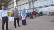 Inovasi dari mahasiswa vokasi kembali menarik perhatian. Kali ini datang dari Politeknik Negeri Ujung Pandang (PNUP), di mana sekelompok mahasiswa Jurusan Teknik Mesin berhasil mengembangkan dua teknologi ramah lingkungan dan aplikatif: mesin pembuat briket arang dari tempurung kelapa dan mesin penebar pakan otomatis berbasis tenaga surya.