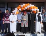 Wakil Wali Kota Makassar, Aliyah Mustika Ilham, menghadiri acara Grand Opening Almaz Fried Chicken Tanjung Makassar yang berlokasi di Ruko Rolling Hills, Jalan Metro Tanjung Bunga No. 9–10, Kelurahan Maccini Sombala, Kecamatan Tamalate, Kota Makassar, Jumat (25/7/2025).