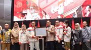 Perusahaan ritel makanan dan minuman PT Platinum Wahab Nusantara Tbk (TGUK), yang dikenal dengan merek dagang Teguk, sedang dalam proses akuisisi oleh Visionary Capital Global Pte Ltd (VCG), sebuah perusahaan asal Singapura.