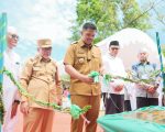 Bupati Bantaeng, M. Fathul Fauzy Nurdin meresmikan Pondok Pesantren Modren Al-Aksi, di Desa Lonrong, Kecamatan Eremerasa, Senin, 28 Juli 2025.