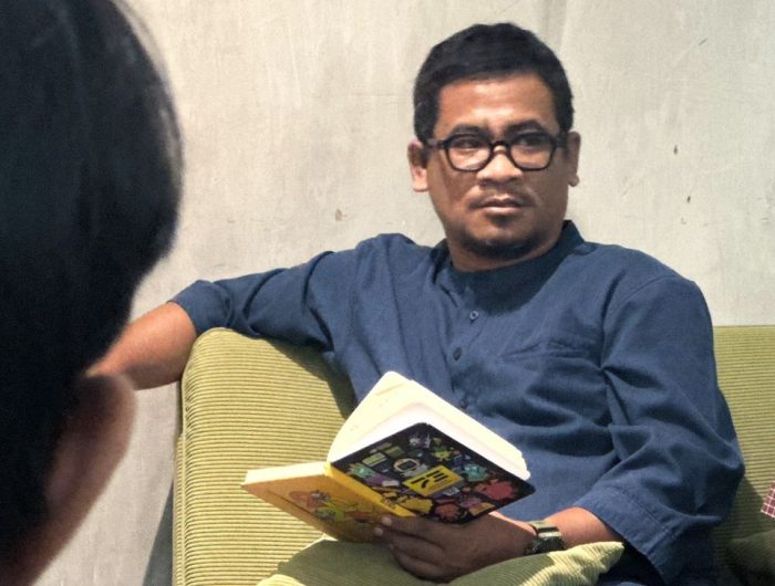 Pemerintah Kota Makassar terus mempercepat transformasi sistem pembayaran non-tunai berbasis QRIS (Quick Response Code Indonesian Standard) di pasar dan terminal regional.