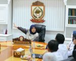 Wakil Wali Kota Makassar, Aliyah Mustika Ilham, kembali menunjukkan komitmennya dalam mendukung penguatan sektor kesehatan di Kota Makassar.
