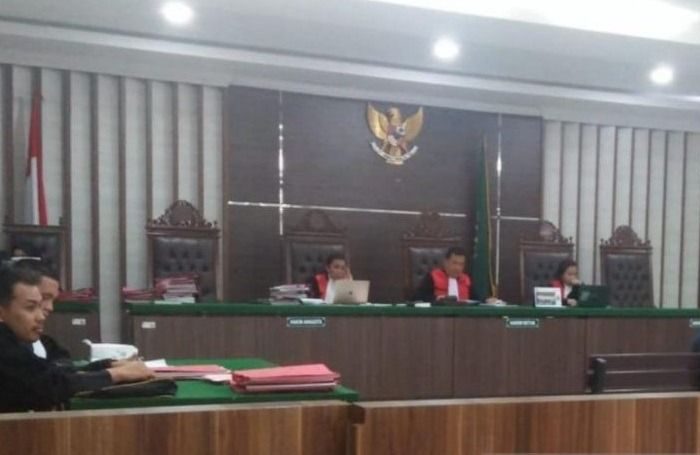 Pengadilan Negeri (PN) Seirampah menjatuhkan vonis hukuman penjara seumur hidup kepada Herli Fadli Nasution (29), terdakwa kasus pemerkosaan dan pembunuhan terhadap AS (12), siswi SMP dari Kecamatan Pantai Cermin, Serdang Bedagai, Sumatera Utara.