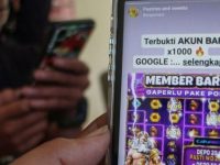 Anggota Komisi I DPR RI, Rizki Aulia Rahman Natakusumah, menegaskan bahwa praktik perjudian online tidak bisa lagi dianggap sebagai sekadar pelanggaran hukum, melainkan telah menjadi ancaman serius bagi moral bangsa serta keamanan nasional.
