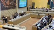 Komisi II DPR RI menggelar rapat mendadak bersama pimpinan DPR RI guna membahas putusan Mahkamah Konstitusi (MK) terkait pemisahan jadwal pemilu nasional dan daerah. Akibatnya, rapat kerja Komisi II DPR dengan sejumlah kementerian dan kepala daerah sempat tertunda selama satu jam.