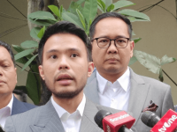 Kuasa hukum Presiden ke-7 RI Joko Widodo (Jokowi), Yakup Hasibuan, menyatakan keberatan atas gelar perkara khusus yang dilakukan Bareskrim Polri terkait dugaan ijazah palsu kliennya. Meski demikian, pihaknya tetap menghadiri agenda tersebut sebagai bentuk penghormatan terhadap proses hukum.
