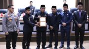 Wali Kota Parepare, Tasming Hamid hadiri rapat paripurna Ranperda tentang Pertanggungjawaban Pelaksanaan APBD Tahun Anggaran 2024.
