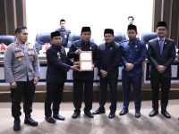 Wali Kota Parepare, Tasming Hamid hadiri rapat paripurna Ranperda tentang Pertanggungjawaban Pelaksanaan APBD Tahun Anggaran 2024.