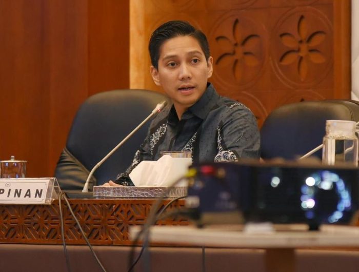 Komisi I DPR RI menegaskan bahwa kursi Duta Besar Indonesia untuk Amerika Serikat (AS) merupakan salah satu posisi paling strategis dalam peta diplomasi Indonesia. Harapan besar pun disematkan pada calon yang akan menempati pos penting ini, yakni Dwisuryo Indroyono Soesilo, yang tengah menjalani uji kelayakan dan kepatutan (fit and proper test) hari ini, Sabtu (5/7/2025).
