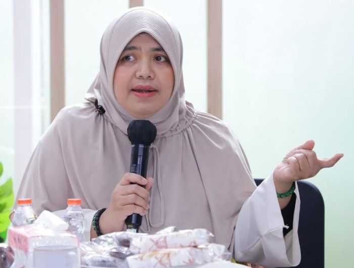 Kementerian Kelautan dan Perikanan (KKP) mengingatkan perusahaan-perusahaan tambang di bawah naungan BUMN Holding Industri Pertambangan Indonesia (MIND ID) untuk menyampaikan laporan tahunan Kesesuaian Kegiatan Pemanfaatan Ruang Laut (KKPRL) tepat waktu. Imbauan ini disampaikan sebagai bentuk penegakan kepatuhan terhadap regulasi pemanfaatan ruang laut.