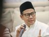 Pemerintah menegaskan akan menghentikan penyaluran bantuan sosial (bansos) kepada warga penerima yang terbukti menggunakan dana bantuan untuk berjudi secara daring. Menteri Koordinator Bidang Pemberdayaan Masyarakat, Abdul Muhaimin Iskandar, menyatakan bahwa rekening penerima bansos yang terlibat dalam aktivitas judi online langsung ditutup.