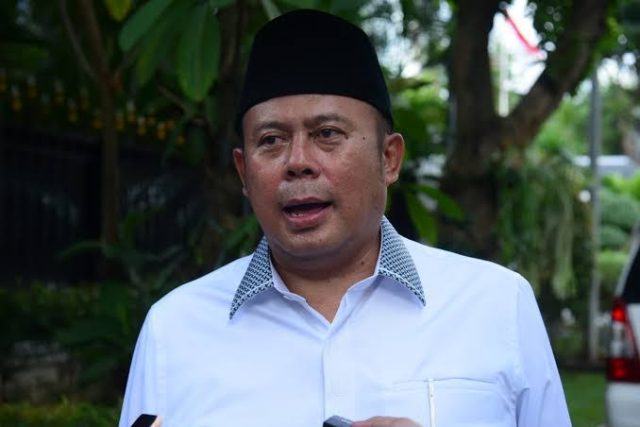 Wakil Ketua DPR RI Cucun Ahmad Syamsurijal menyoroti praktik pengoplosan beras yang dinilai merugikan masyarakat luas. Ia mendesak Bareskrim Polri untuk menindak tegas pihak-pihak yang terlibat dalam dugaan pelanggaran mutu dan takaran beras yang beredar di pasaran.
