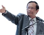 Mantan Menteri Koordinator Bidang Politik, Hukum, dan Keamanan (Menko Polhukam), Mahfud MD, memberikan apresiasi kepada Kejaksaan Agung (Kejagung) atas langkah tegas dalam kasus dugaan korupsi tata kelola minyak mentah.