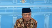 Menteri Sekretaris Negara (Mensesneg) Prasetyo Hadi menegaskan bahwa pemerintah Indonesia tidak akan menyerahkan data pribadi Warga Negara Indonesia (WNI) kepada pemerintah Amerika Serikat (AS). Pernyataan ini disampaikan menyusul kekhawatiran publik terkait kerja sama Indonesia-AS yang berujung pada penurunan tarif resiprokal dari 32 persen menjadi 19 persen.