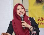 Anggota Dewan Pembina Perkumpulan untuk Pemilu dan Demokrasi (Perludem), Titi Anggraini, menegaskan bahwa putusan Mahkamah Konstitusi (MK) terkait pemisahan pemilu nasional dan lokal bersifat final dan mengikat. Oleh karena itu, menurutnya, DPR dan pemerintah tidak punya pilihan selain menindaklanjuti putusan tersebut melalui revisi regulasi.