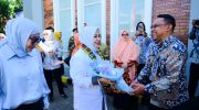 Dalam suasana hangat dan penuh kepedulian, Wakil Gubernur Sulawesi Selatan, Fatmawati Rusdi, mengunjungi Lembaga Pembinaan Khusus Anak (LPKA) Kelas II Maros, Sabtu, 2 Agustus 2025, dalam rangka memperingati Hari Anak Nasional (HAN).