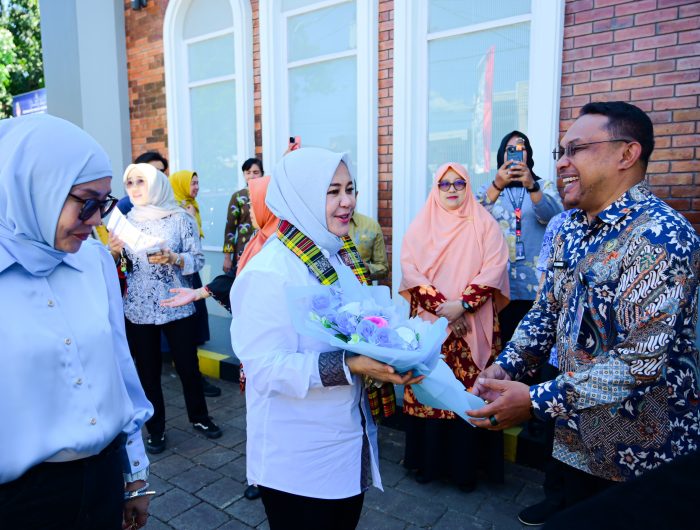 Dalam suasana hangat dan penuh kepedulian, Wakil Gubernur Sulawesi Selatan, Fatmawati Rusdi, mengunjungi Lembaga Pembinaan Khusus Anak (LPKA) Kelas II Maros, Sabtu, 2 Agustus 2025, dalam rangka memperingati Hari Anak Nasional (HAN).