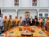 Wakil Wali Kota Makassar, Aliyah Mustika Ilham, kembali menunjukkan komitmennya terhadap isu kesehatan masyarakat dengan menerima audiensi dari Perkumpulan Pemberantasan Tuberkulosis Indonesia (PPTI) Kota Makassar di Ruang Kerjanya, Kantor Wali Kota Makassar, Senin (4/8/2025).