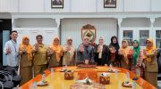 Wakil Wali Kota Makassar, Aliyah Mustika Ilham, kembali menunjukkan komitmennya terhadap isu kesehatan masyarakat dengan menerima audiensi dari Perkumpulan Pemberantasan Tuberkulosis Indonesia (PPTI) Kota Makassar di Ruang Kerjanya, Kantor Wali Kota Makassar, Senin (4/8/2025).
