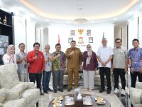 Komunitas Gusung Tallasa Community (Gustalcom), bekerja sama dengan berbagai pihak termasuk PT. Telkom Indonesia, kembali menunjukkan kepedulian terhadap ekosistem laut dengan menggelar kegiatan restorasi terumbu karang di Pulau Bone Tambung, Kepulauan Spermonde, Kota Makassar.