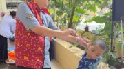 Puskesmas Kaluku Bodoa melaksanakan program skrining kesehatan gratis bagi pelajar tingkat SD hingga SMA sebagai upaya deteksi dini potensi gangguan kesehatan pada anak-anak sekolah. Kegiatan ini juga bertujuan untuk meningkatkan kesadaran siswa akan pentingnya menjaga kesehatan sejak usia dini.