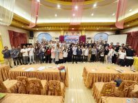 Relawan Andi Sudirman Sulaiman yang tergabung dalam Sahabat Andalan terus memperkuat solidaritas dengan menggelar silaturahmi Akbar Relawan Se-Sulawesi Selatan. Kamis, 7 Agustus 2025 di Hotel Grand Town, Panakukang.