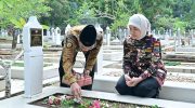 Menjelang peringatan Hari Ulang Tahun ke-80 Kemerdekaan Republik Indonesia, Wakil Wali Kota Makassar, Aliyah Mustika Ilham, memimpin kegiatan ziarah dan tabur bunga di Taman Makam Pahlawan (TMP) Panaikang, Jalan Urip Sumoharjo, Makassar, Jumat (8/8/2025).