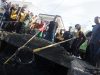 Wali Kota Makassar, Munafri Arifuddin, menegaskan bahwa kebersihan bukan sekadar aktivitas seremonial, tetapi merupakan tanggung jawab bersama yang harus dijaga secara konsisten oleh seluruh elemen masyarakat, bukan hanya saat kegiatan Jumat Bersih atau ketika pejabat hadir di lapangan.