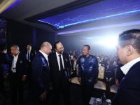 Gubernur Sulawesi Selatan Andi Sudirman Sulaiman menghadiri Rapat Kerja Nasional (Rakernas) I Partai NasDem yang digelar di Hotel Claro Makassar, Jumat (8/8/2025).