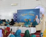 TP PKK Kota Makassar menggelar kajian Islam dengan menghadirkan Ustadzah Hj. Dewi Yull sebagai pembicara utama. Mengusung tema "Jangan Pernah Lupa Bahwa Semua Hanya Titipan", kegiatan ini berlangsung di Masjid Agung 45, Rabu (13/8/2025).