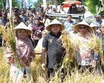 Wali Kota Makassar, Munafri Arifuddin, kembali menyerukan pentingnya pemanfaatan lahan sempit di perkotaan sebagai lahan pertanian.