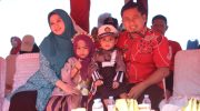 Suasana meriah dan penuh warna menyelimuti kawasan Taman Mattirotasi, Kota Parepare, Kamis (14/8/2025), saat ratusan anak-anak taman kanak-kanak mengikuti pawai karnaval tingkat TK/RA se-Kota Parepare. Kegiatan ini diselenggarakan untuk memeriahkan Hari Ulang Tahun (HUT) ke-80 Republik Indonesia.