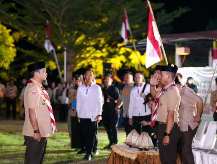 Gubernur Sulawesi Selatan Andi Sudirman Sulaiman menghadiri malam puncak Perkemahan Pendidikan Karakter yang diikuti ribuan anggota Pramuka tingkat penegak SMA/SMK se-Sulsel di kawasan Center Point of Indonesia (CPI), Makassar, Kamis (14/8/2025) malam.