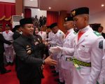Sebanyak 73 pemuda-pemudi terbaik dari seluruh kabupaten/kota di Sulawesi Selatan resmi dikukuhkan sebagai anggota Pasukan Pengibar Bendera Pusaka (Paskibraka) Tingkat Provinsi Tahun 2025.