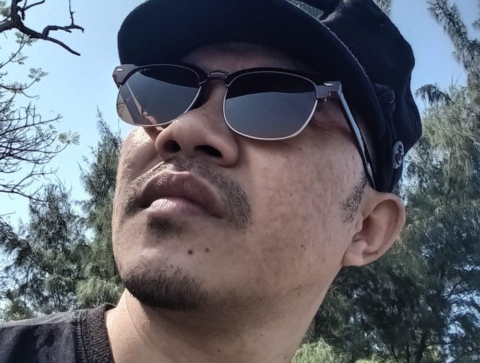 Delapan puluh tahun sudah bangsa ini mengibarkan Sang Saka Merah Putih, menapaki jalan kemerdekaan yang diperjuangkan dengan darah dan air mata. Delapan dekade sejak teriakan merdeka menggema dari Pegangsaan Timur, dan lagu Indonesia Raya dikumandangkan sebagai simbol lahirnya sebuah bangsa yang berdaulat.