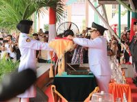 Upacara peringatan Hari Ulang Tahun (HUT) ke-80 Kemerdekaan Republik Indonesia di Kota Parepare berlangsung khidmat di Lapangan Andi Makkasau, Sabtu (17/8/2025). Wali Kota Parepare, Tasming Hamid, bertindak sebagai inspektur upacara didampingi Wakil Wali Kota Hermanto. Hadir pula jajaran Forkopimda, Kepala OPD, mantan wali kota dan wakil wali kota, hingga para veteran pejuang kemerdekaan.