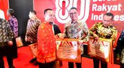 Pemerintah Kota Parepare meraih penghargaan dari Pemerintah Provinsi Sulawesi Selatan sebagai daerah dengan tingkat kemiskinan terendah di Sulsel. Penghargaan tersebut diserahkan Gubernur Sulsel, Andi Sudirman Sulaiman, dan diterima oleh Asisten 2 Pemkot Parepare, Andi Ardian mewakili Wali Kota Parepare, Tasming Hamid.