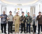 Wali Kota Makassar, Munafri Arifuddin, menerima audiensi dari jajaran PT Bank Rakyat Indonesia (Persero) Tbk Kantor Cabang Makassar Somba Opu, di Balai Kota, Selasa (19/08/2025).