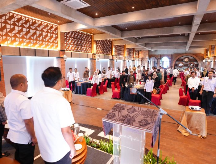 Pemerintah Kota Makassar melalui Dinas Komunikasi dan Informatika (Kominfo) menggelar Monitoring dan Evaluasi SP4N-LAPOR!. Berlangsung di Hotel Novotel Makassar, Rabu (20/8/2025).