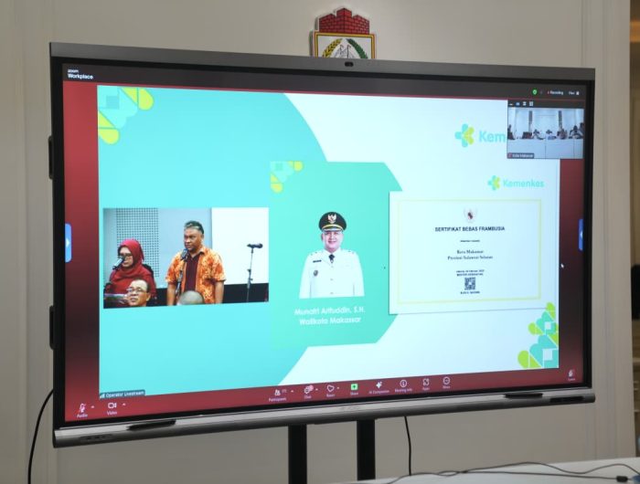 Pemerintah Kota Makassar menerima penghargaan dari Kementerian Kesehatan Republik Indonesia berupa Sertifikat Eliminasi Bebas Frambusia. Penyerahan dilakukan secara hybrid, Rabu (20/8/2025), Wali Kota Makassar mengikuti penyerahan secara virtual dari Balai Kota Makassar.