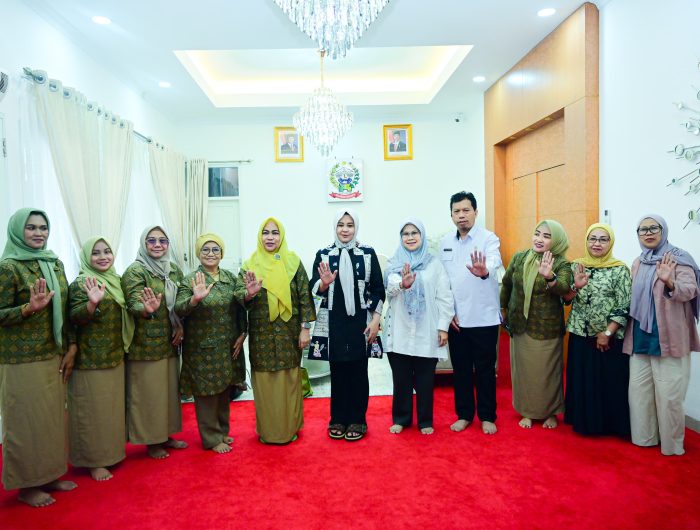 Wakil Gubernur Sulawesi Selatan, Fatmawati Rusdi, menerima audiensi Pengurus Perkumpulan Pemberantasan Tuberkulosis Indonesia (PPTI) Provinsi Sulawesi Selatan di Rumah Jabatan Wakil Gubernur, Jalan Yusuf Dg Ngawing, Makassar, Rabu, 20 Agustus 2025.