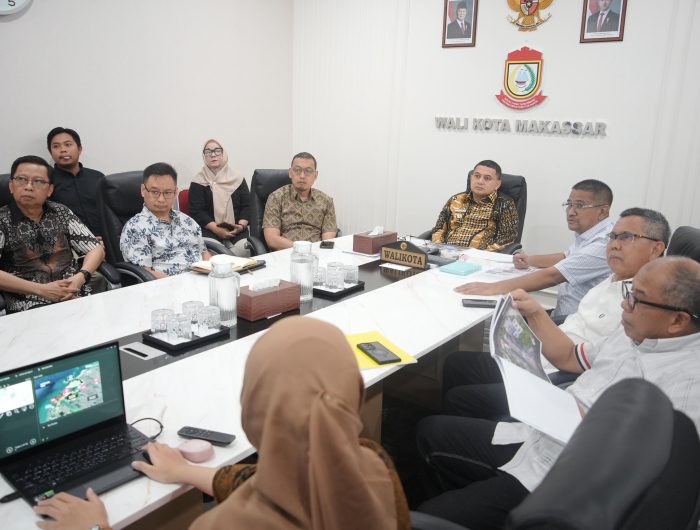 Kota Makassar kembali menjadi magnet bagi investor besar. Sebuah gedung apartemen berkapasitas tinggi dan bernilai investasi awal Rp1 triliun akan segera dibangun di kawasan Metro Tanjung Bunga, Kelurahan Maccini Sombala, Kecamatan Tamalate.