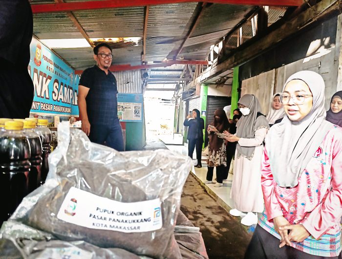 Ketua Forum Kota Sehat Makassar, Melinda Aksa, melakukan kunjungan mendadak ke Pasar Panakkukang, Jumat (22/8/2024).
