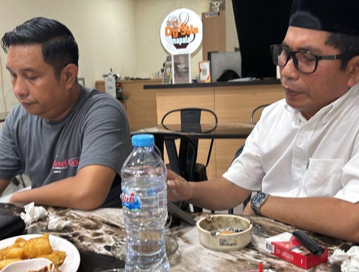 Anggota DPRD Kota Makassar, Muchlis Misbah memberikan apresiasi kepada Plt Sekretaris DPRD Makassar, Andi Rahmat Mappatoba atas berbagai perubahan positif yang telah dilakukan di lingkungan sekretariat.